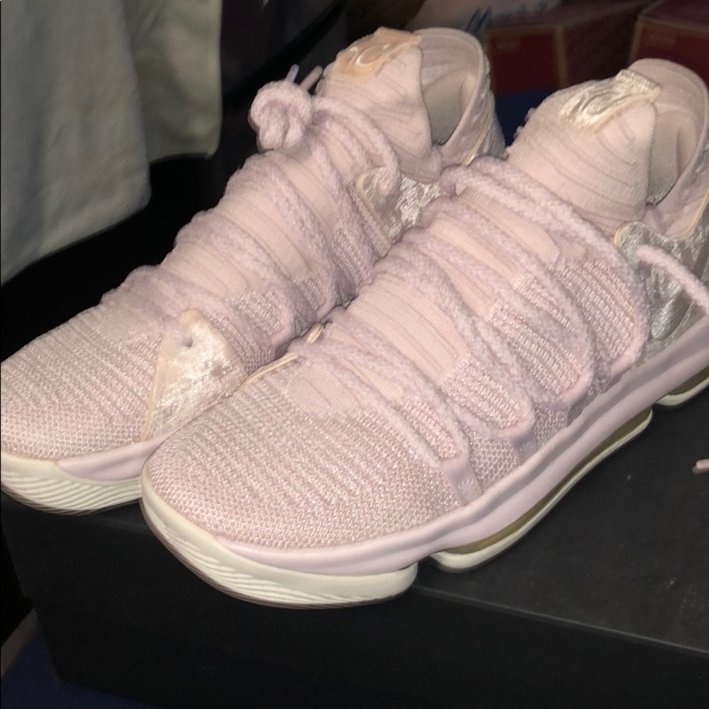 Nike kd aunt pearl